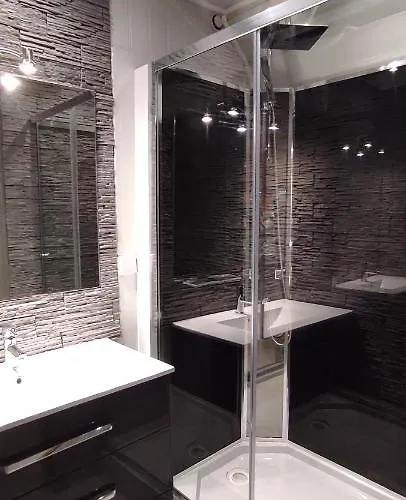 Chez Louis - Apartment *